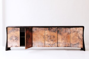 <a href=https://www.galeriegosserez.com/gosserez/artistes/loellmann-valentin.html>Valentin Loellmann </a> - Copper - Sideboard